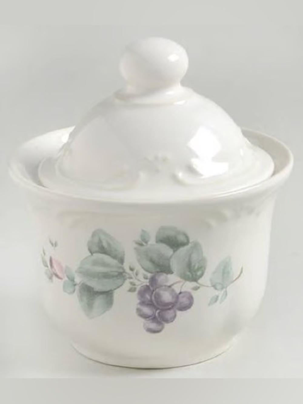 Vintage Pfaltzgraff Grapevine Stoneware Sugar Bowl with Lid